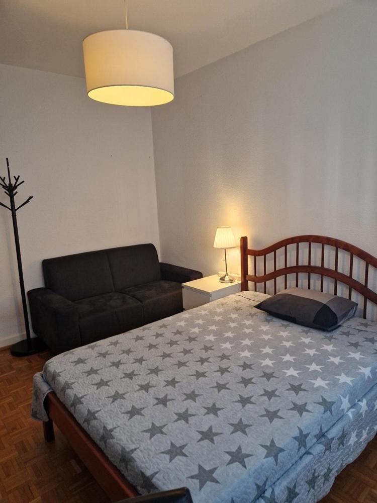 Room In Shared Apartment Ginebra Exterior foto